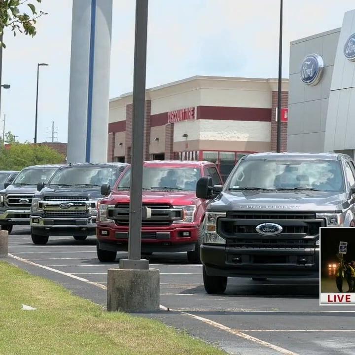 Kentuckiana Ford dealerships hoping for a quick resolution to UAW strike that now includes Louisville